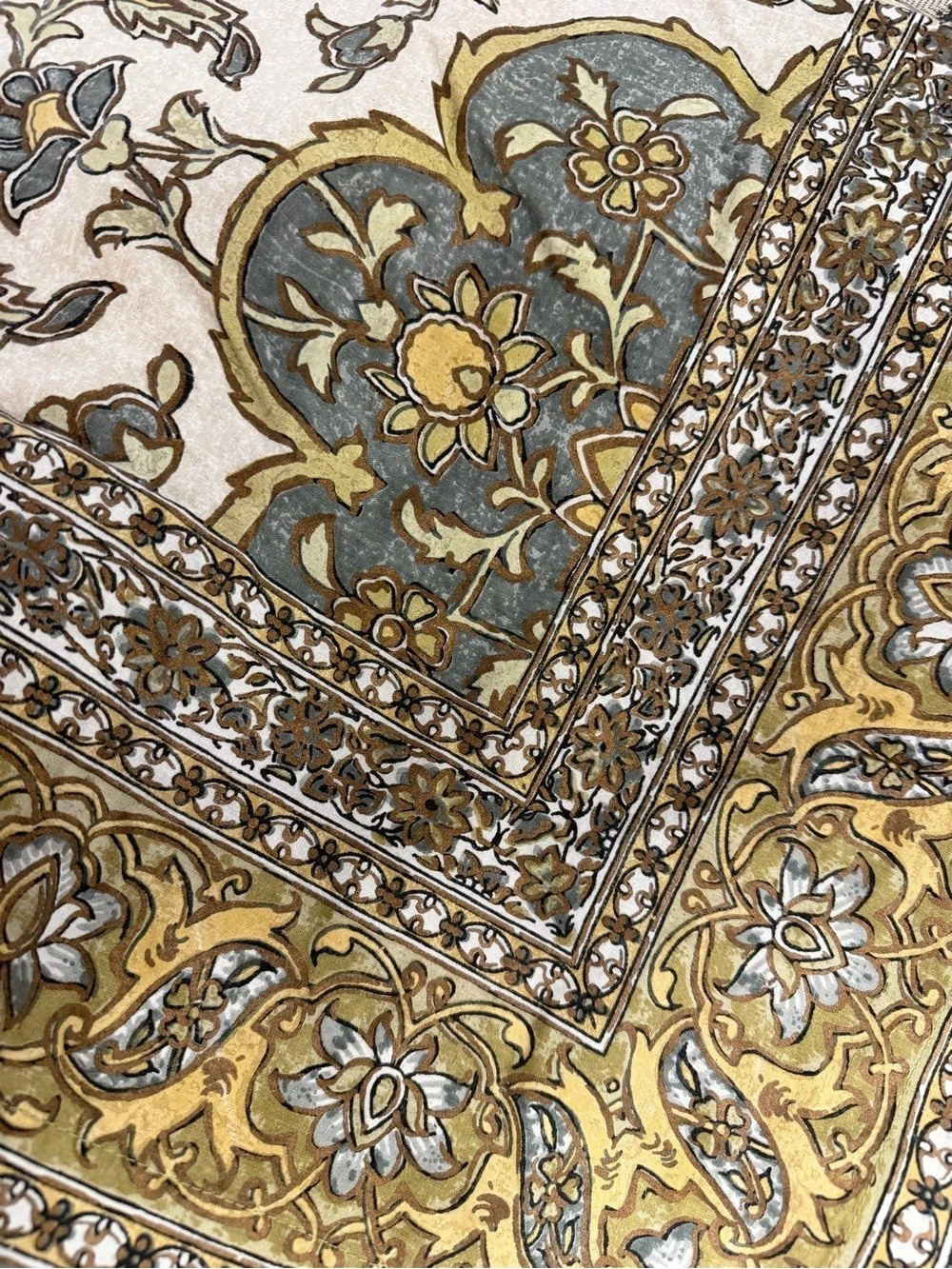 Pottery Barn Floral Cotton tablecloth floral 70 x 108” 100% cotton